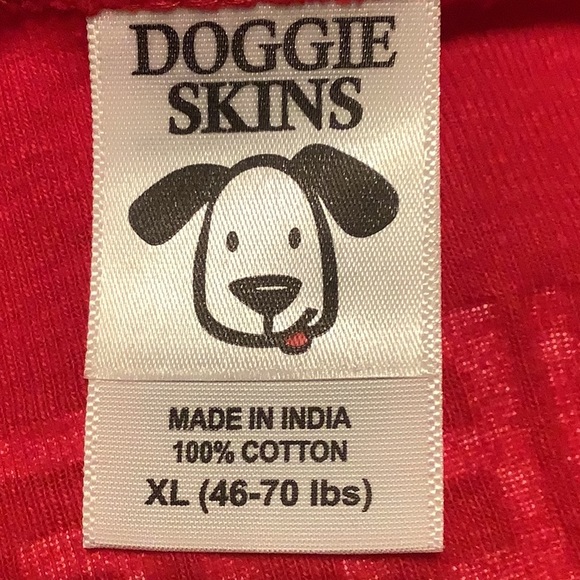 Red Dog Tee “Here comes Kolohe! (Trouble) 🐾” XL (46 - 70 lbs.) NWT, 100%… - Picture 3 of 5
